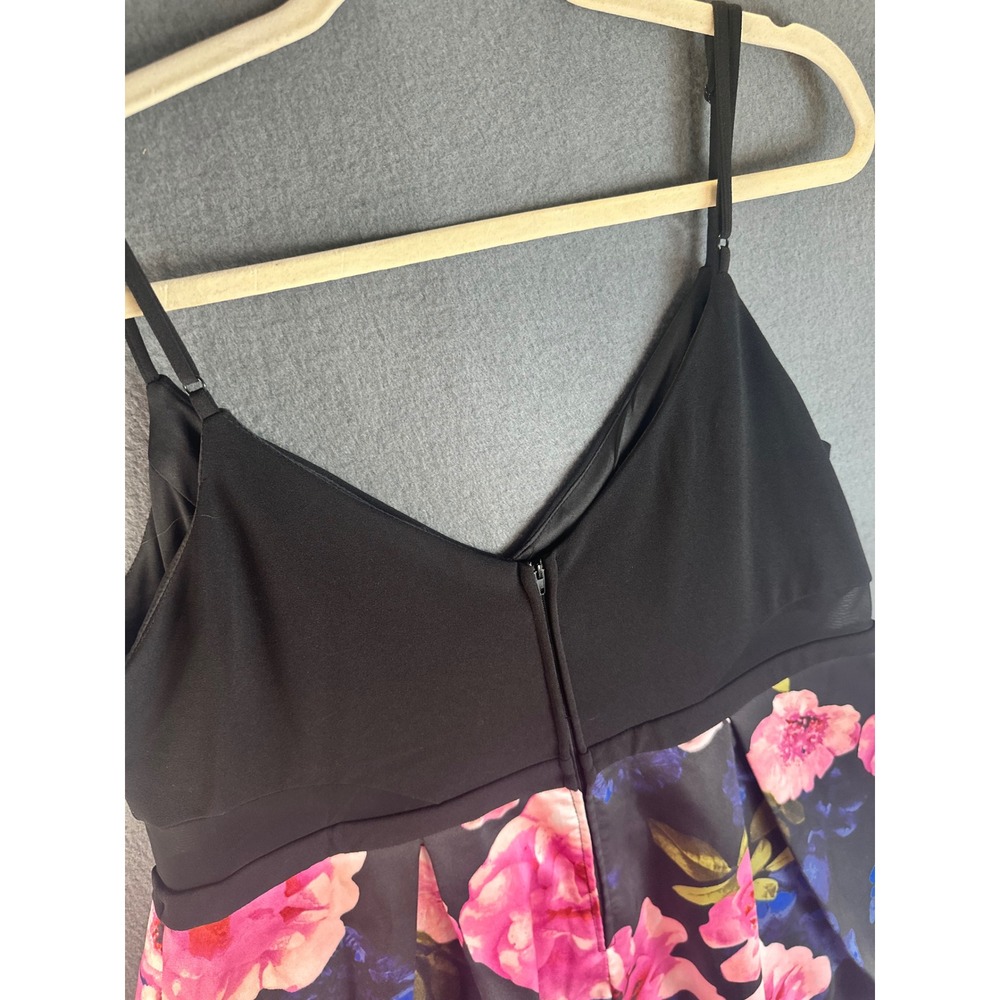 B. Darlin Plus Size 20W Floral Skater Dress Black Pink Blue V-Neck T26Y8829 - Picture 12 of 16